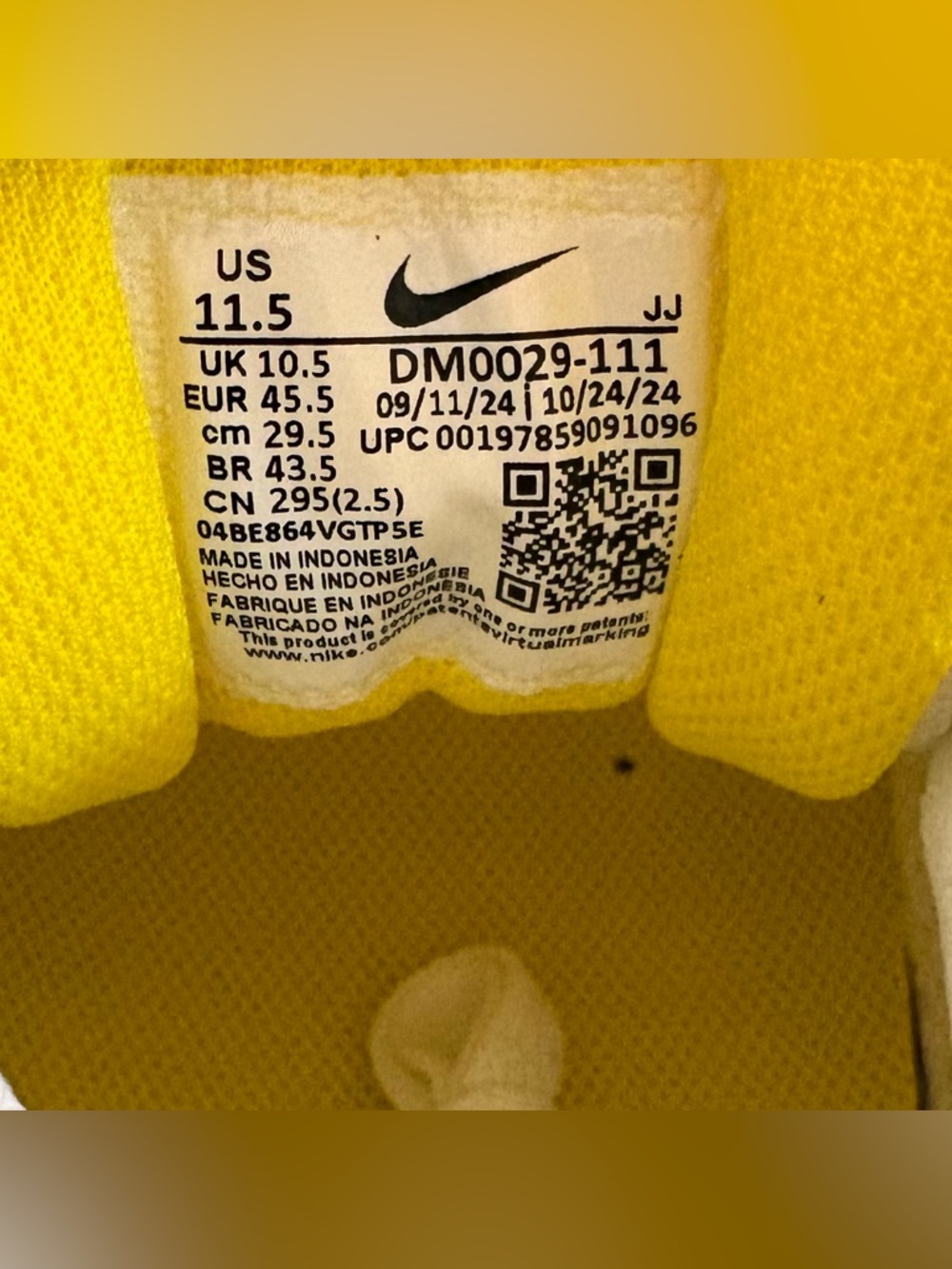 Brand new!  Nike Air Max 90 lightning!  Size 11.5 - Picture 4 of 4